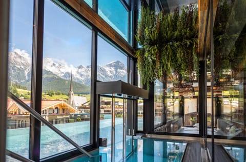 Spa and wellness centre/facilities, Swimming pool