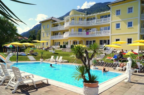 Property building, Swimming pool, Swimming pool