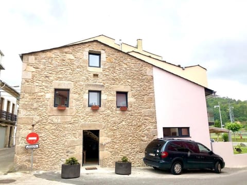 The Cliffs - Port Celeiro House in A Mariña Occidental