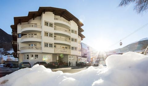 Facade/entrance, Spring, Winter