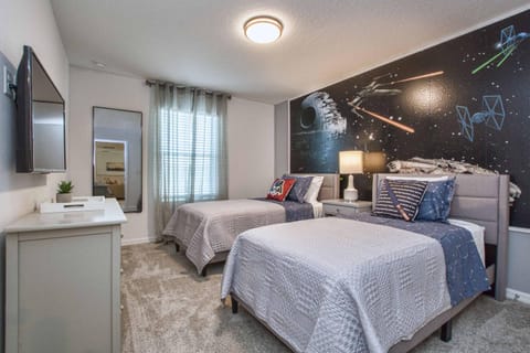 5 Bedrooms Townhome w- Splashpool - 8205SA House in Bay Lake