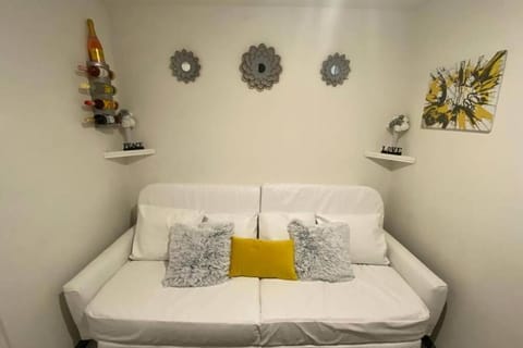 Cute and Cozy Ez Home Appartement in Portmore