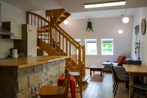 Kitchen or kitchenette, Seating area, Dining area