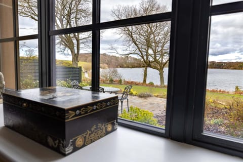 Tarn End Cottage with view to Talkin Tarn, near Lake District Casa in Brampton