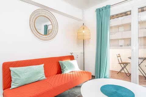 Appartement Corail - Welkeys Apartment in Antibes