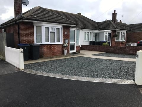 Oyster Beach Cottage House in Whitstable