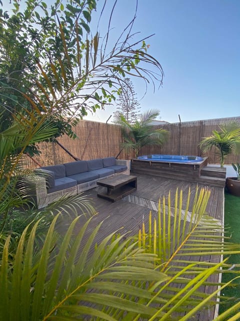 Garden, Hot Tub, Solarium