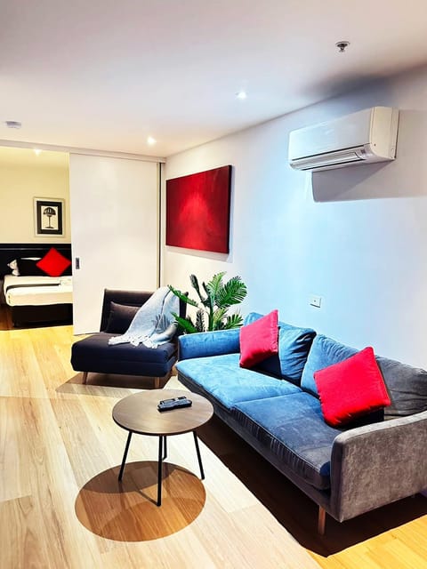 Aura on Flinders Serviced Apartments Apartahotel in Southbank