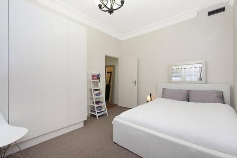 Apartment on Balmoral Beach Hill Condo in Sydney