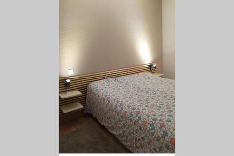 T3 de standing avec grande terrasse vue colline Apartment in Le Lavandou