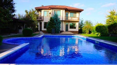 Property building, Swimming pool, Sunrise, Sunset