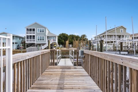 138 Tarpon home House in Holden Beach