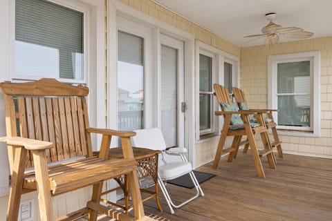 138 Tarpon home House in Holden Beach