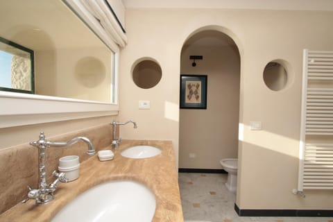 Villa La Pietra - Luxury location in Levanto, 5 Terre Apartment in Levanto