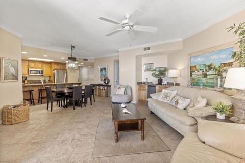 Four Seasons 901 East House in Orange Beach