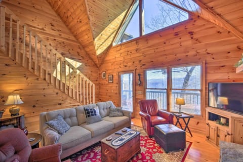 Luxury Mountain Cabin - Panoramic Mountain Views Haus in Union County