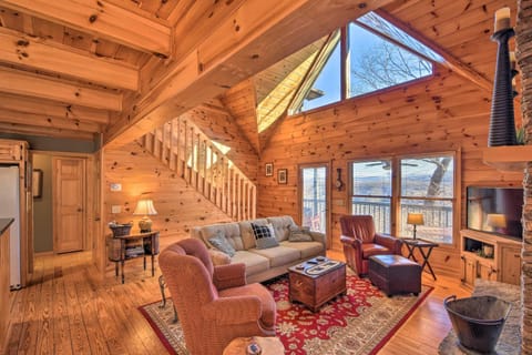 Luxury Mountain Cabin - Panoramic Mountain Views House in Union County