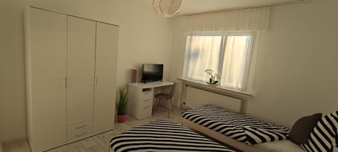 Schöne, renovierte und optimal gelegene Wohnung Condo in Oberursel