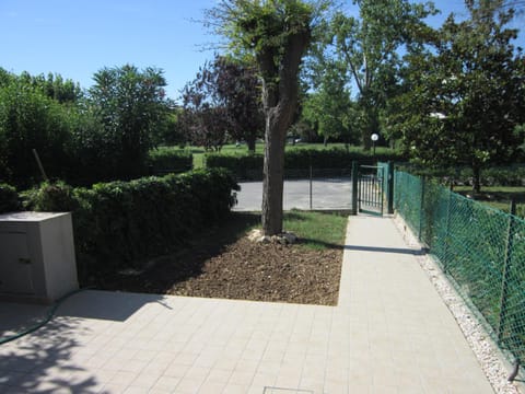 M272 - Marcelli, nuovo trilocale con giardino Apartment in Marcelli