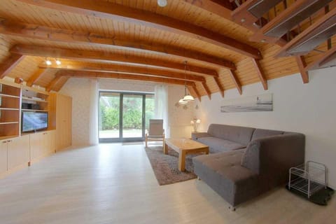 Living room, Photo of the whole room