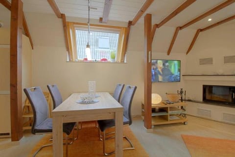 TV and multimedia, Photo of the whole room, Dining area