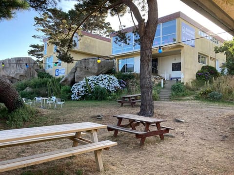 Property building, Garden, Dining area, Garden view, Sea view