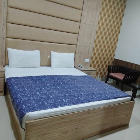 E- Town Guest House karachi Hotel in Karachi