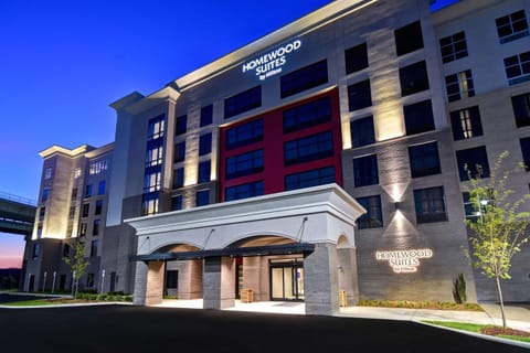 Homewood Suites by Hilton Tuscaloosa Downtown, AL Hotel in Northport