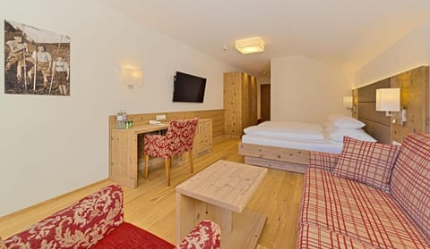 Living room, Bedroom