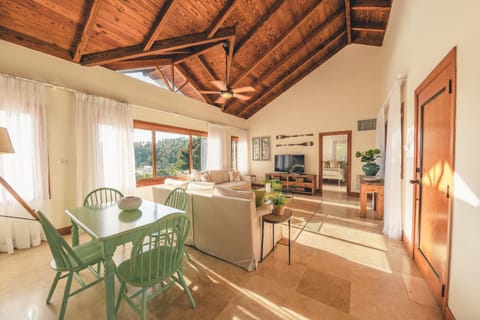 Luxurious Villa at Puerto Bahia with Great Views Villa in Samaná Province