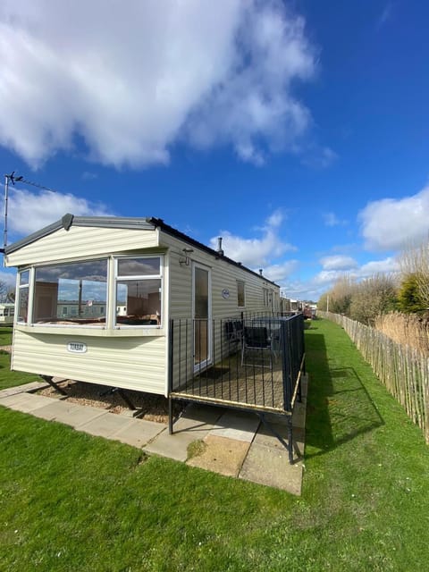 The Cosalt Torbay Caravan | Ingoldmells | VacationRenter