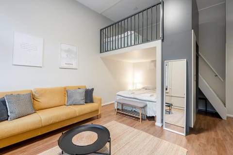 Bed, Living room, Photo of the whole room, Seating area, Bedroom