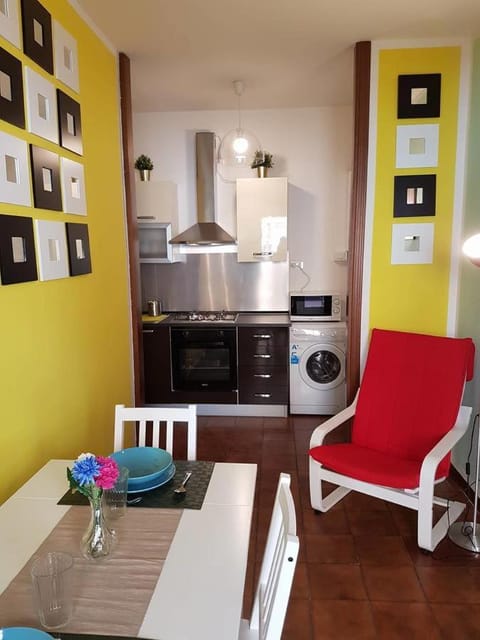 Kitchen or kitchenette, Living room, Communal kitchen