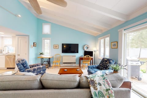 Sea and Be Haus in West Yarmouth