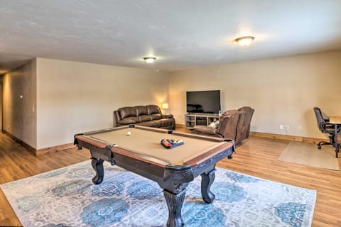 Columbia Falls Private Retreat Pool Table and Deck! House in Columbia Falls