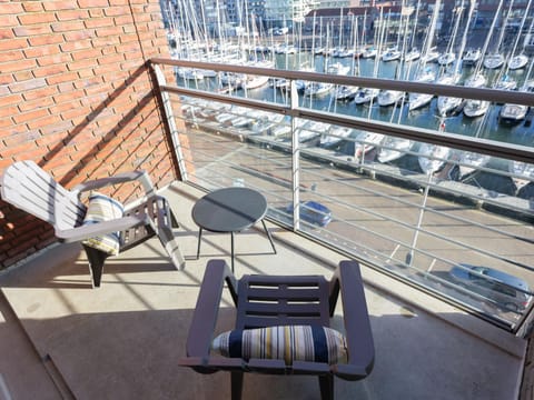 Luxury apartment fantastic view of the marina in Scheveningen Apartment in The Hague