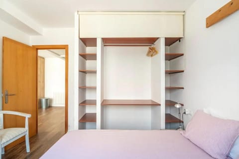 Property building, Bed, wardrobe