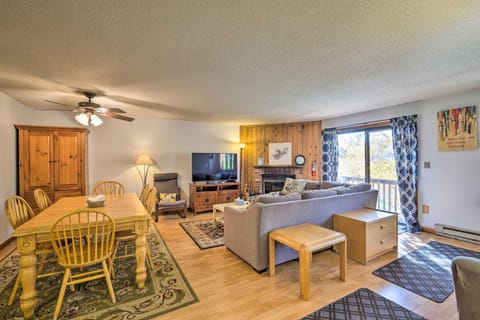 Primely Located Dover Escape Less Than 1 Mi to Mt Snow! Maison in Dover