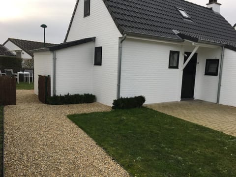 Nieuwendamme 130 vakantiewoning voor 6 personen House in Middelkerke