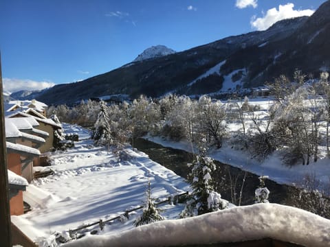 Natural landscape, Winter, Balcony/Terrace, Mountain view