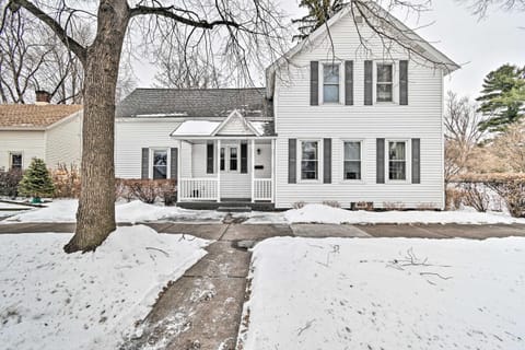 Authentic Wausau Abode Less Than 1 Mile to Downtown! Casa in Wausau