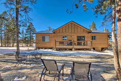 Quiet Mtn Cabin with Deck Less Than 5 Mi to Fairplay Beach! House in Park County