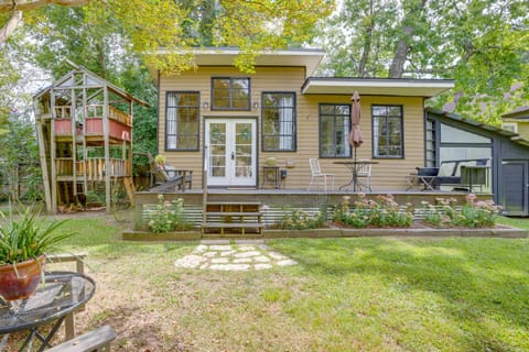 Cozy Artists Cottage 3 Mi to Lookout Mtn! Condo in Chattanooga