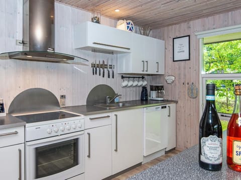 6 person holiday home in Oksb l Maison in Henne Kirkeby