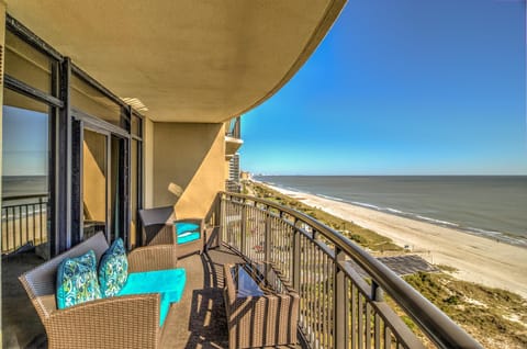 Oceanfront,pools,lazy river,hot tub,exercise room,Southwinds Apartment in Myrtle Beach