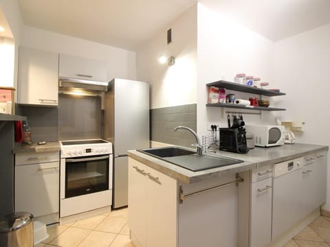 Beau Duplex T3 avec Balcon, Wifi et Parking à 300m du Centre - FR-1-608-16 Apartment in Auvergne-Rhône-Alpes