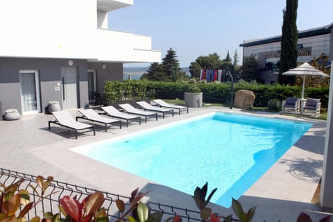 Property building, Swimming pool