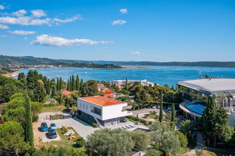 Property building, Sea view