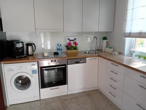 Apartament B & S - Free Garage Parking Apartment in Szczecin