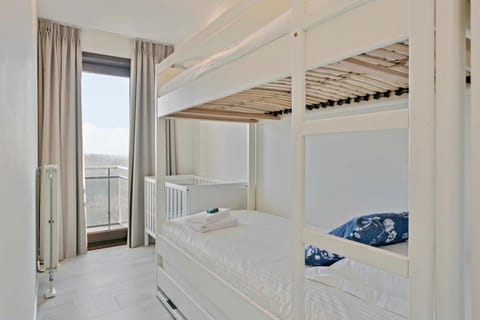 Sunny and comfortable 2 bedroom appartement with stunning Sea-view and 2 terraces Apartment in Knokke-Heist